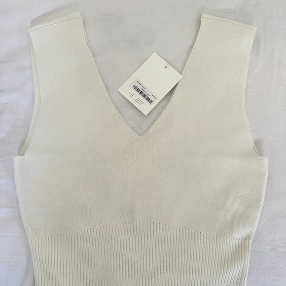 OAK + FORT Sweaters - NEW Oak + Fort Cream V-Neck Sweater Tank Size M